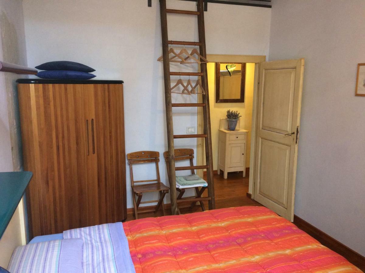 Bed & Breakfast Del Teatro Кальи Экстерьер фото